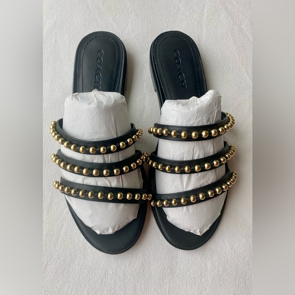 NEW✨✨ COACH ISA SANDAL - Black. Size 7.5! True to size. Never used! - Picture 2 of 4